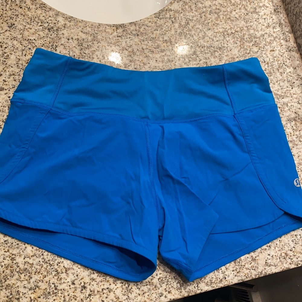 Lululemon SPEED UP SHORT 4” Size 4